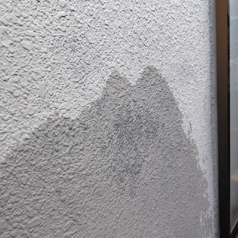 濡れたら色が変わる